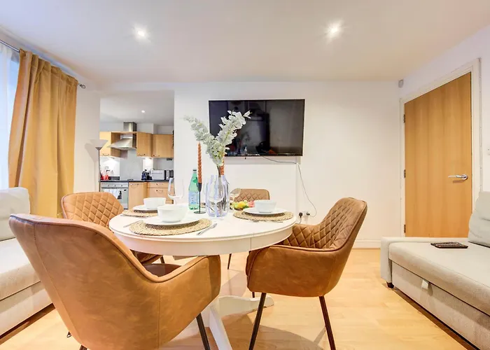 East London Tower Bridge Apartment