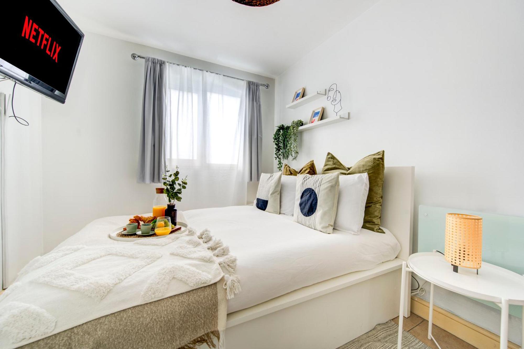 East Tower Bridge Apartment London